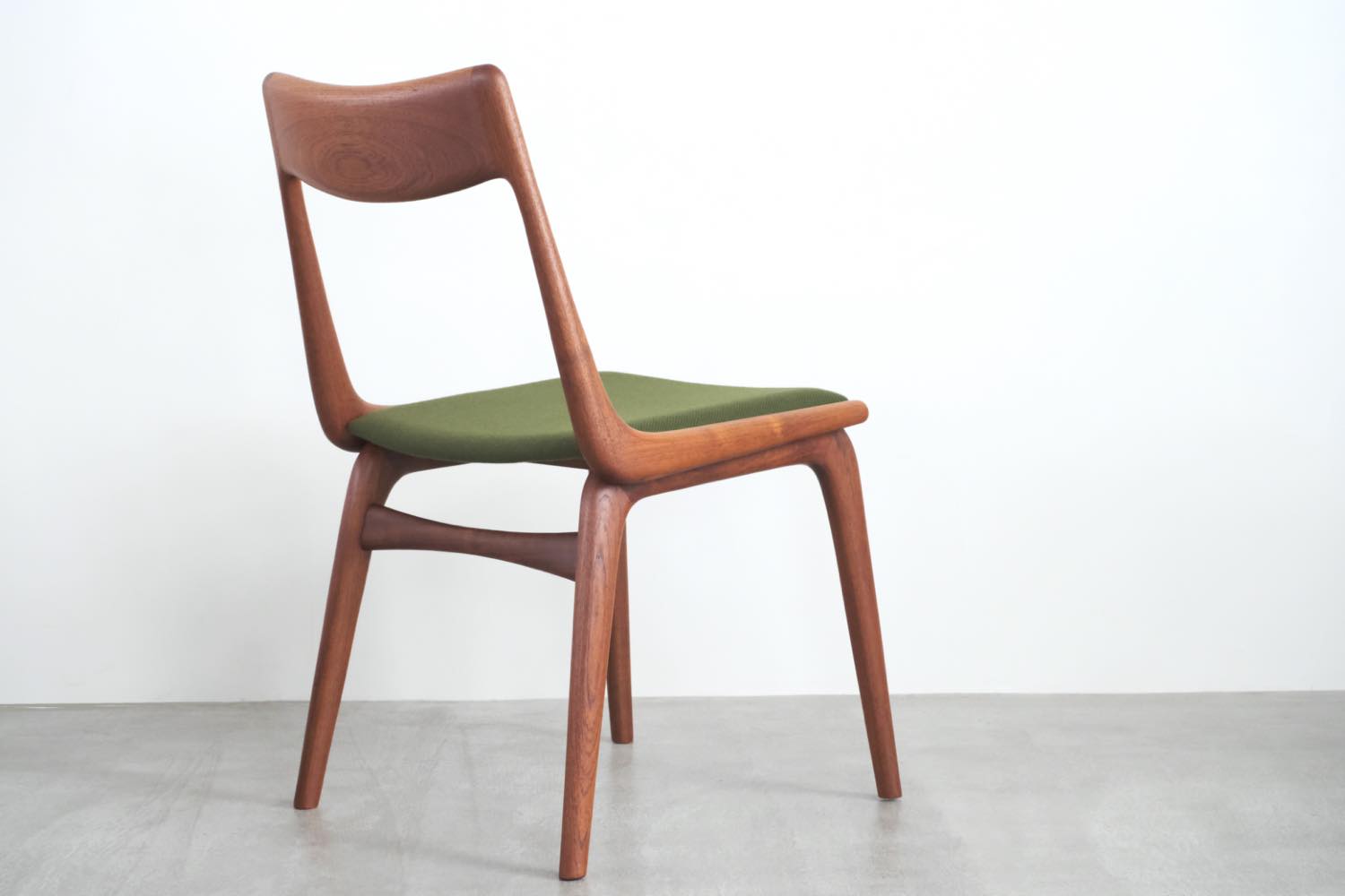 北欧ビンテージ家具/デンマーク製/Alfred Christiansen/Boomerang Chair/ブーメランチェア/チーク/ダイニングチェア